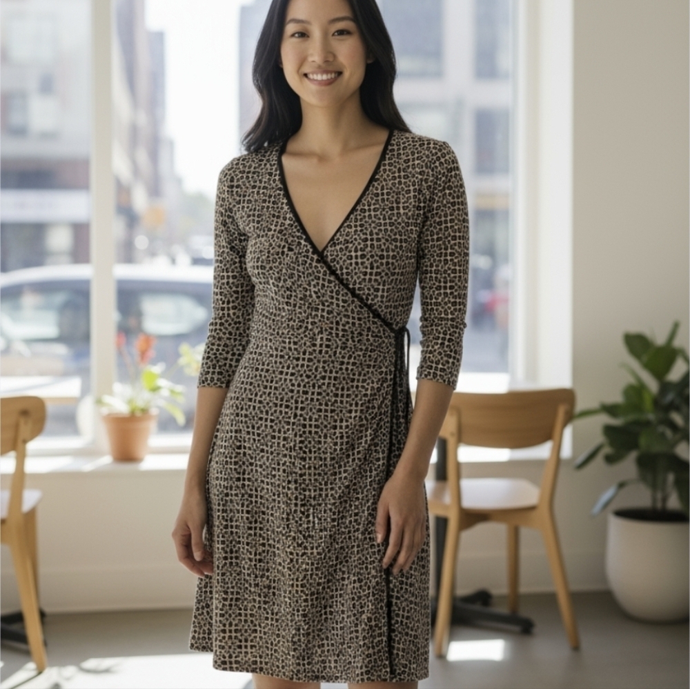 City Triangles Womens Black And Cream Babydoll V-Neck Wrap Dress. Office Sz M - Picture 2 of 10